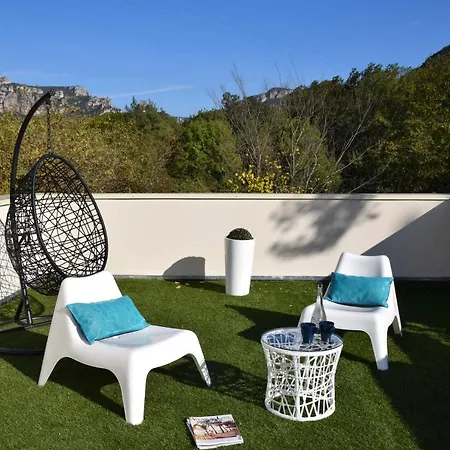 Villa With 4 Bedrooms In Mostuejouls With Wonderful Lake View Private Pool Enclosed Garden 50 M From The Beach Villa